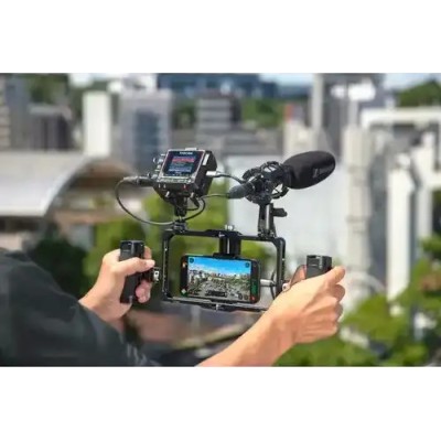 Registratore di campo con elaborazione a 32 bit e generatore di timecode