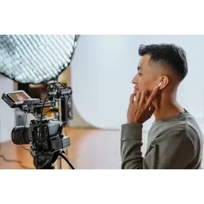 Registratore di campo con elaborazione a 32 bit e generatore di timecode